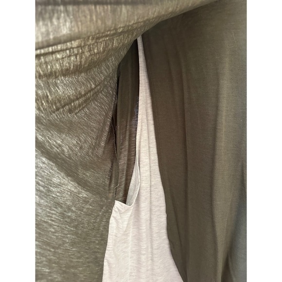 Motherhood Nursing TShirt, olive green and beige - Picture 4 of 4